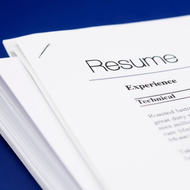 Read more about the article Eight Tips to Pass the 6-Second Resume Test